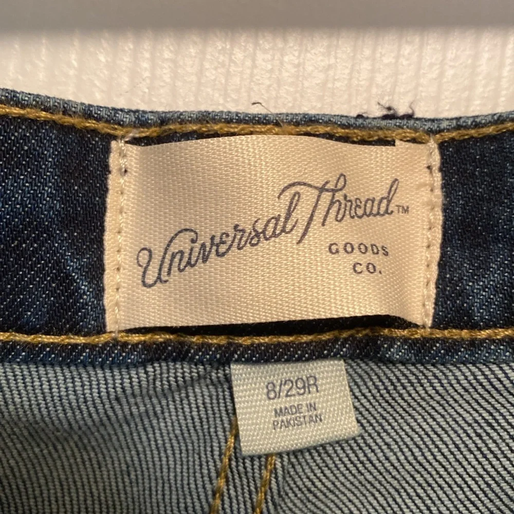 Brand New Universal Thread High-Rise Flare Jeans…size 8 - Picture 3 of 8